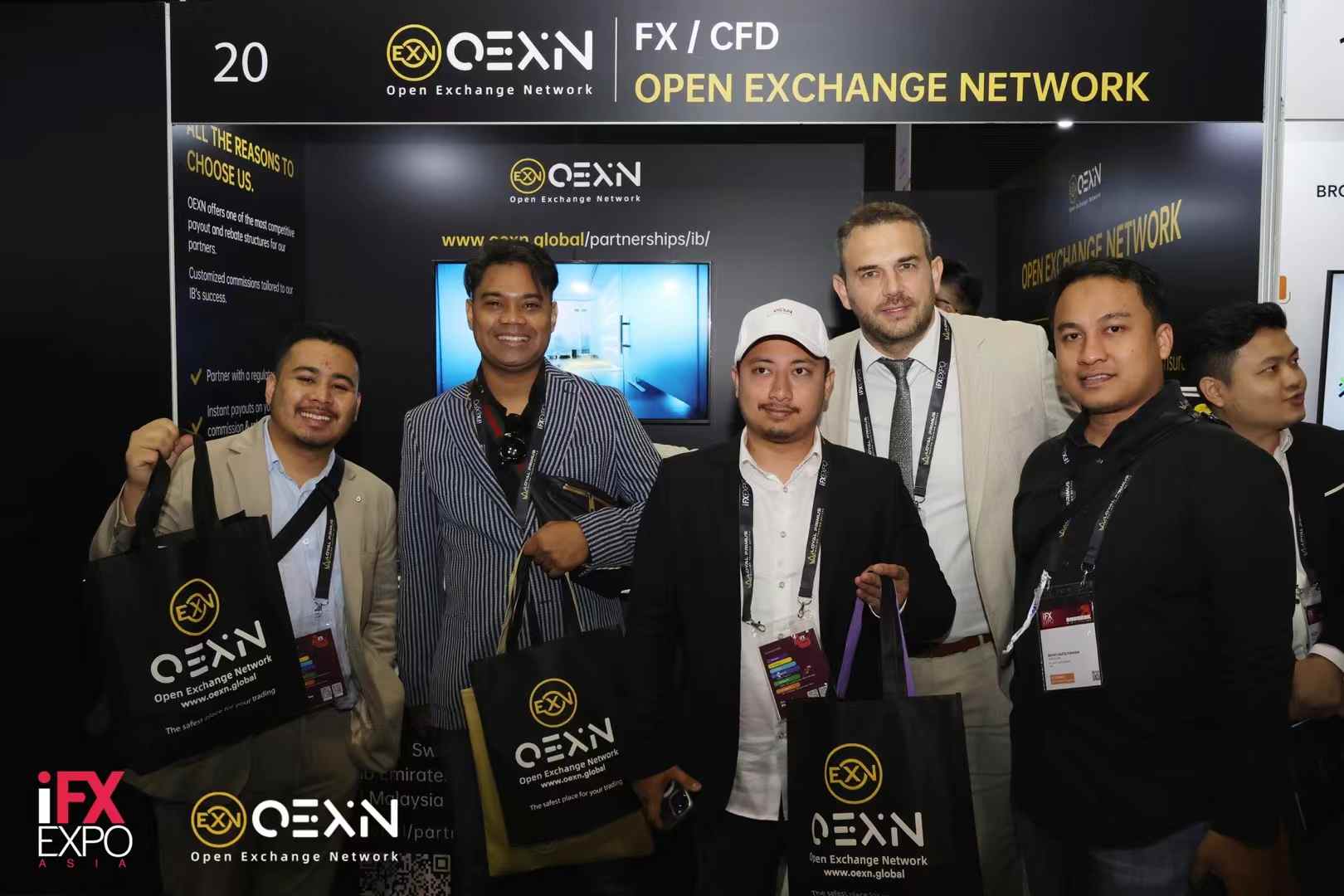 OEXN：全天候客服支持助力全球交易者