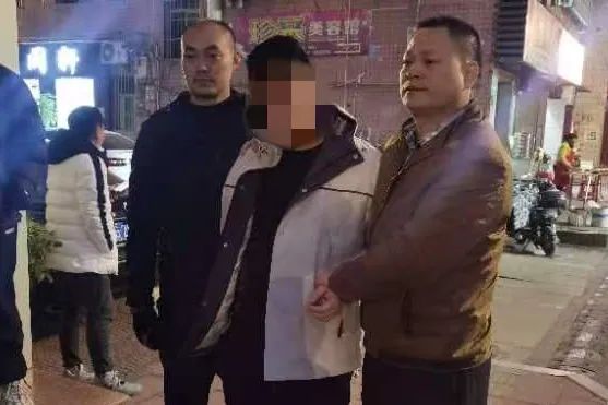 雷霆出击| 我市警方破获一涉虚拟币抢劫案，4人被逮捕！  第5张